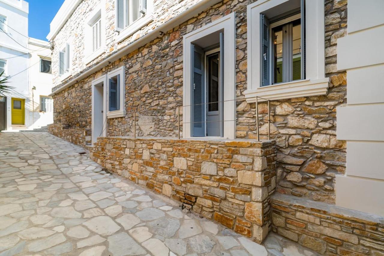 Private Stone Houses In Ermoupolis Apartamento Exterior foto